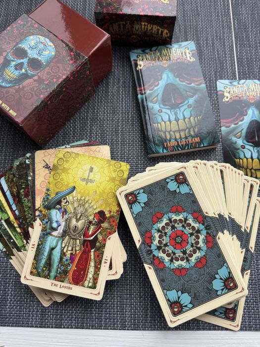 Карти Таро Святої Смерті (Санта Муерте) / Santa Muerte Taro