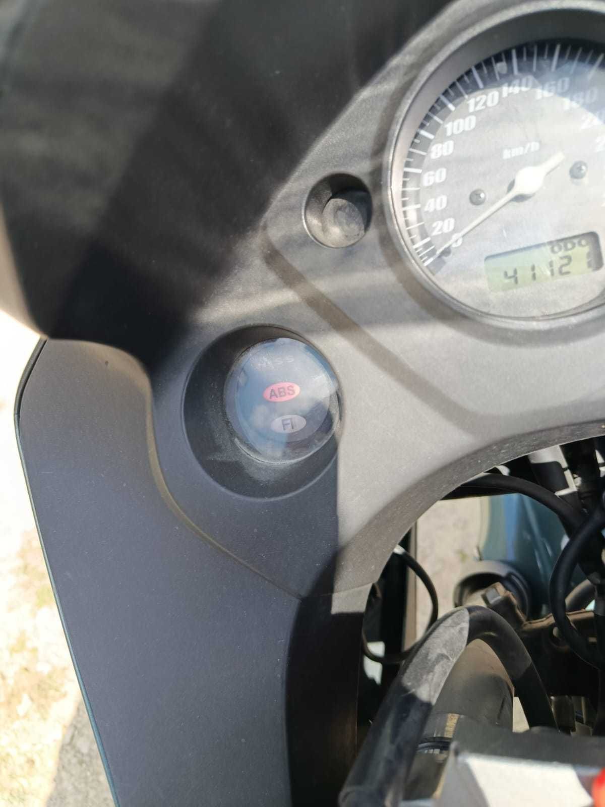 Moto Honda CBF 1000