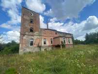 Budynek gorzelni z działką 1 200 m² – Hartowiec, Gmina Rybno –SPRZEDAM