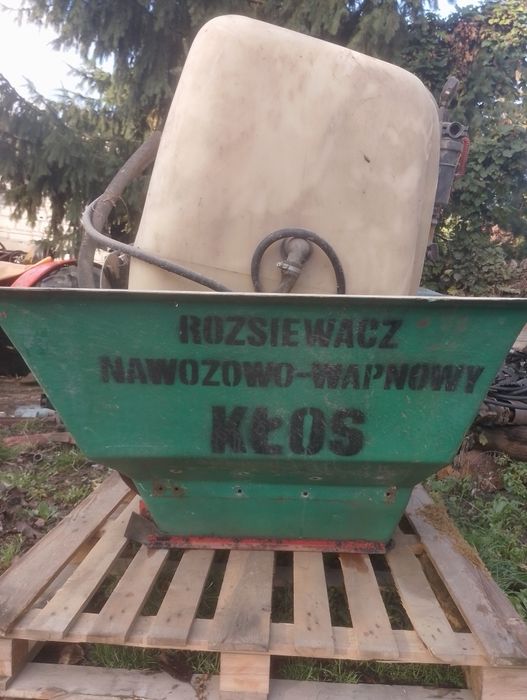Zbiornik rozsiewacza nawozu KŁOS