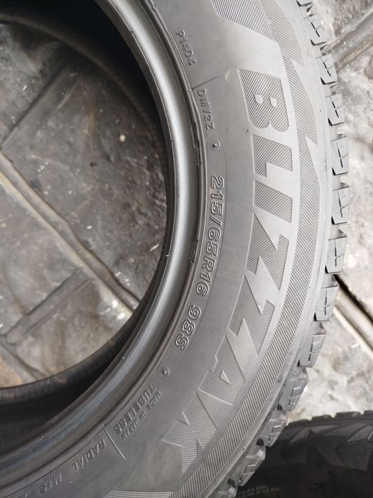 Шини зимові 215-65-16C Bridgestone з Німечини