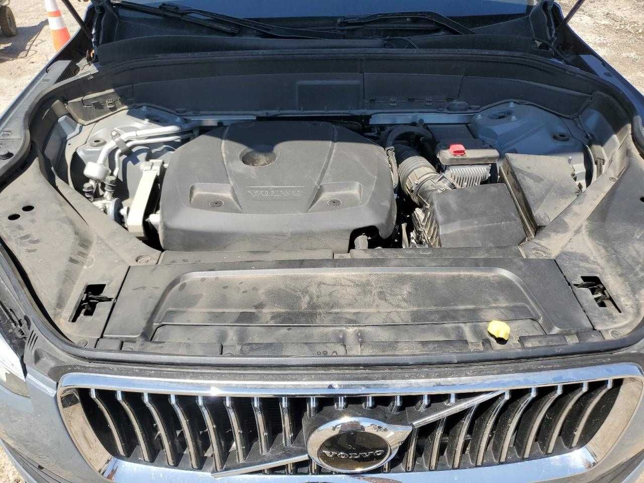 VOLVO XC90 T6 Momentum 2020 Року