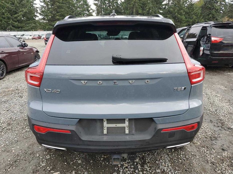 Volvo XC40 T5 R-DESIGN 2020г.