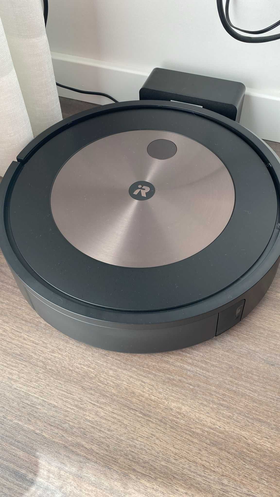 iRobot Roomba J7