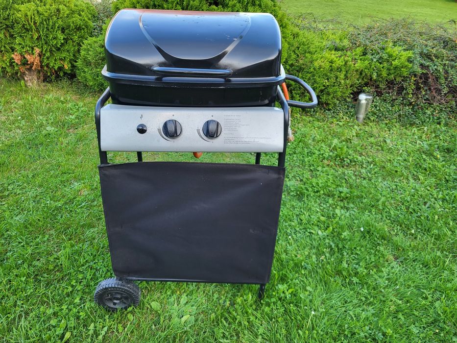 Gril gazowy przenośny na kółkach