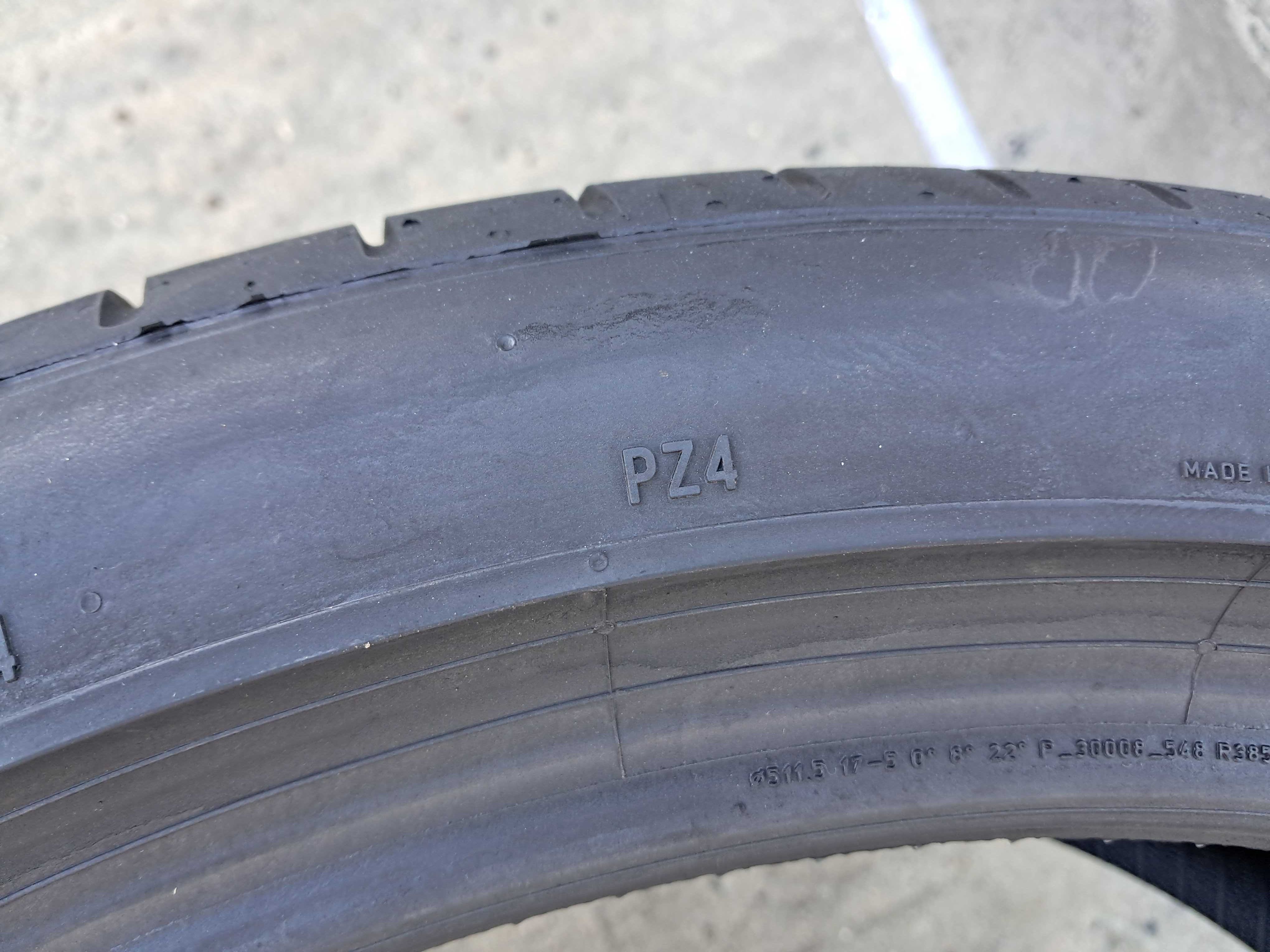 Резина літо 95% протектор Pirelli 255/40 R20 P Zero PZ4