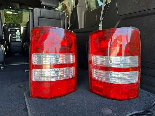 Jeep cherokee liberty KK lampa tył oryginał lewa prawa komplet 08-12