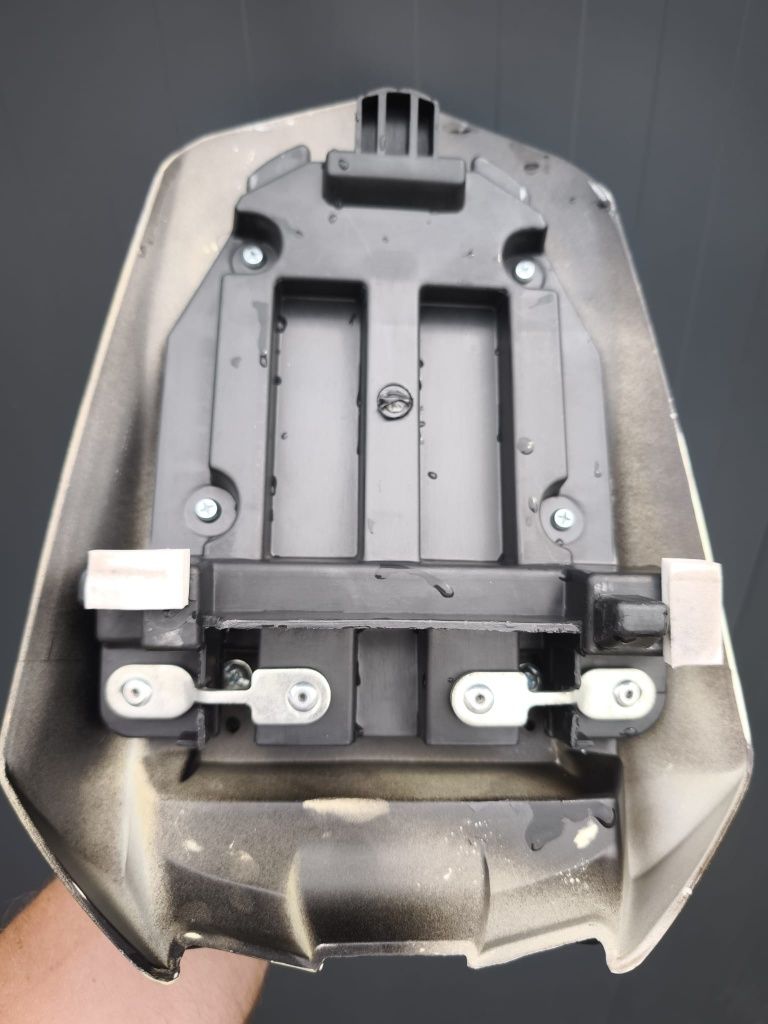 Yamaha Yzf R1 RN12 2004- nakładka fotela pokrywa fotel