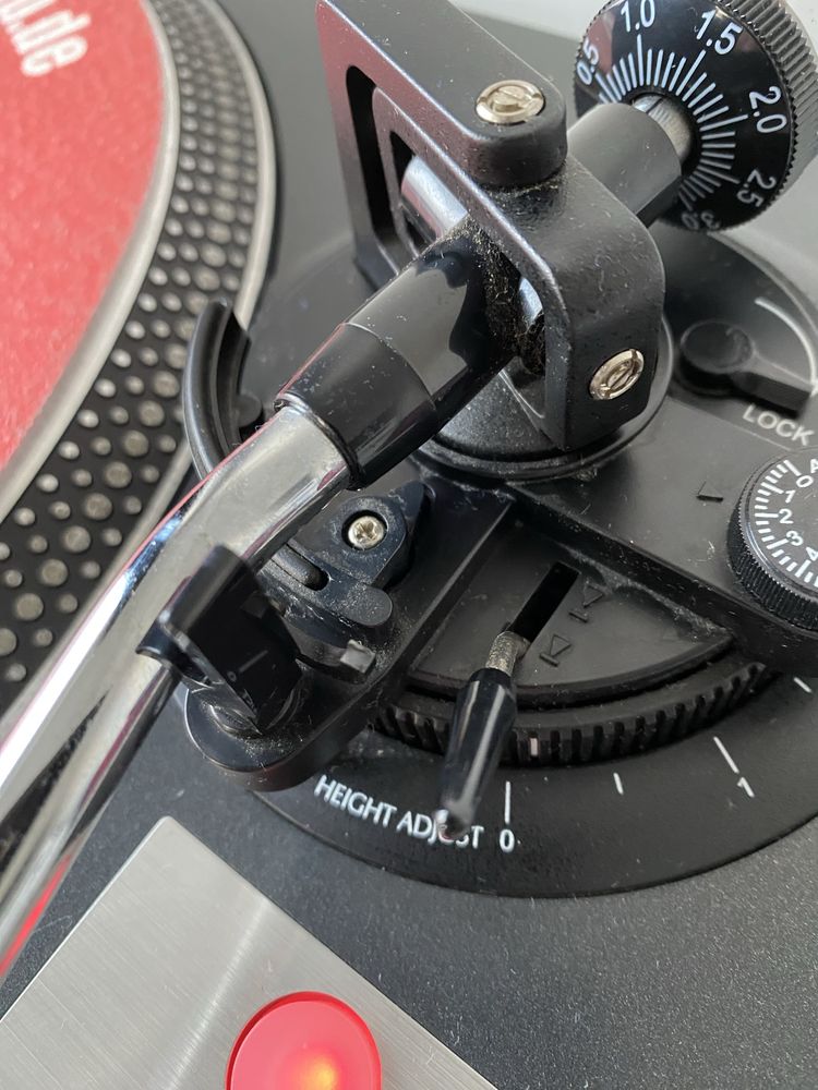 Gramofon Denon DP-DJ101
