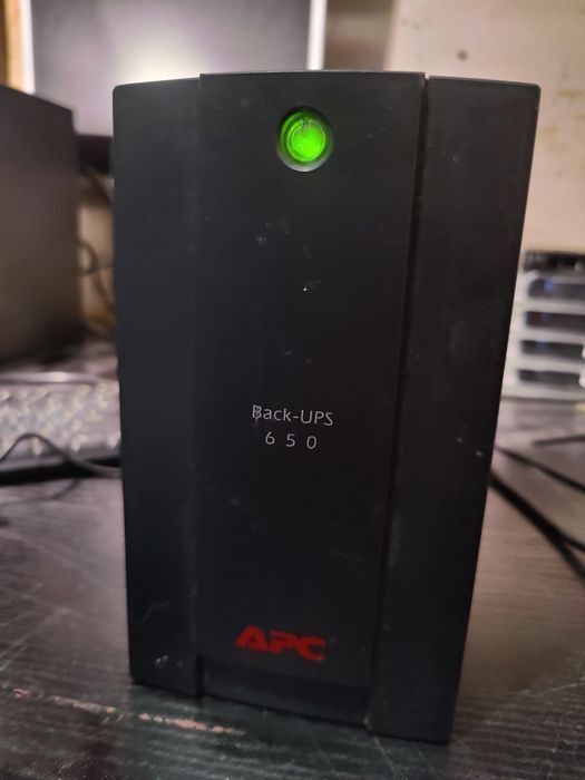 Продам Джерело безперебійного живлення APC Back-UPS 650VA