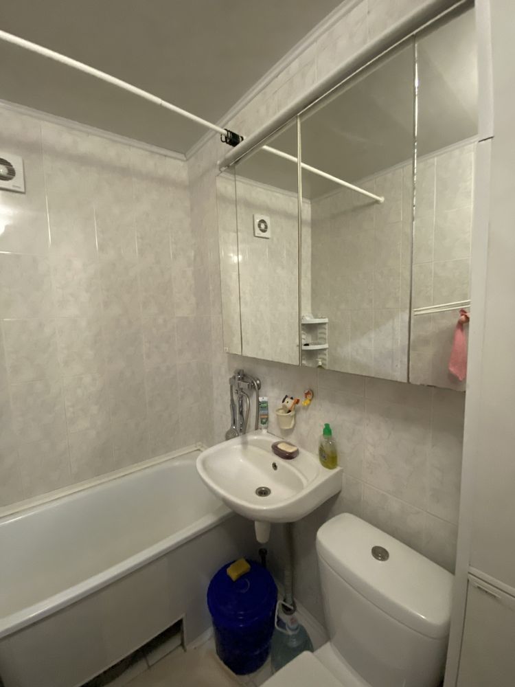 Продам 3 кімнатну квартиру центр