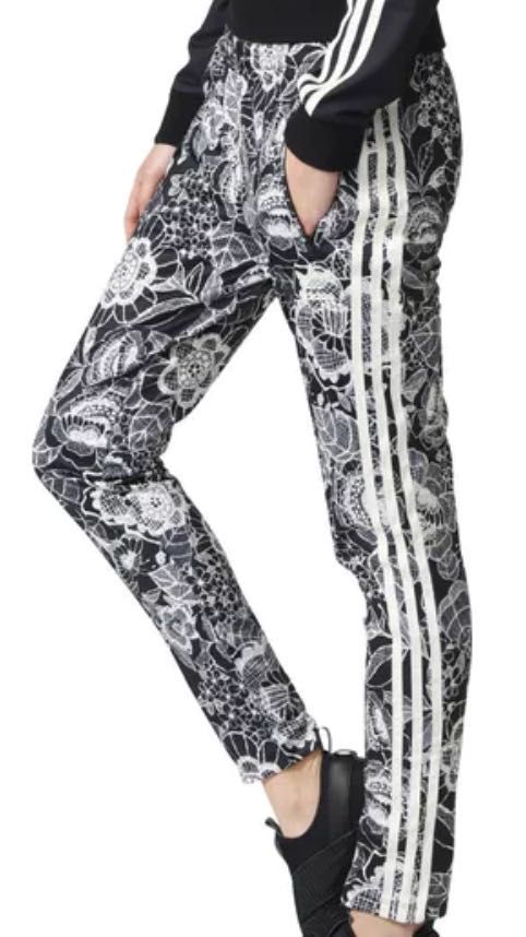 dres zestaw spodnie  bluza adidas czarny kwiaty Florido  rozmiar 36 38