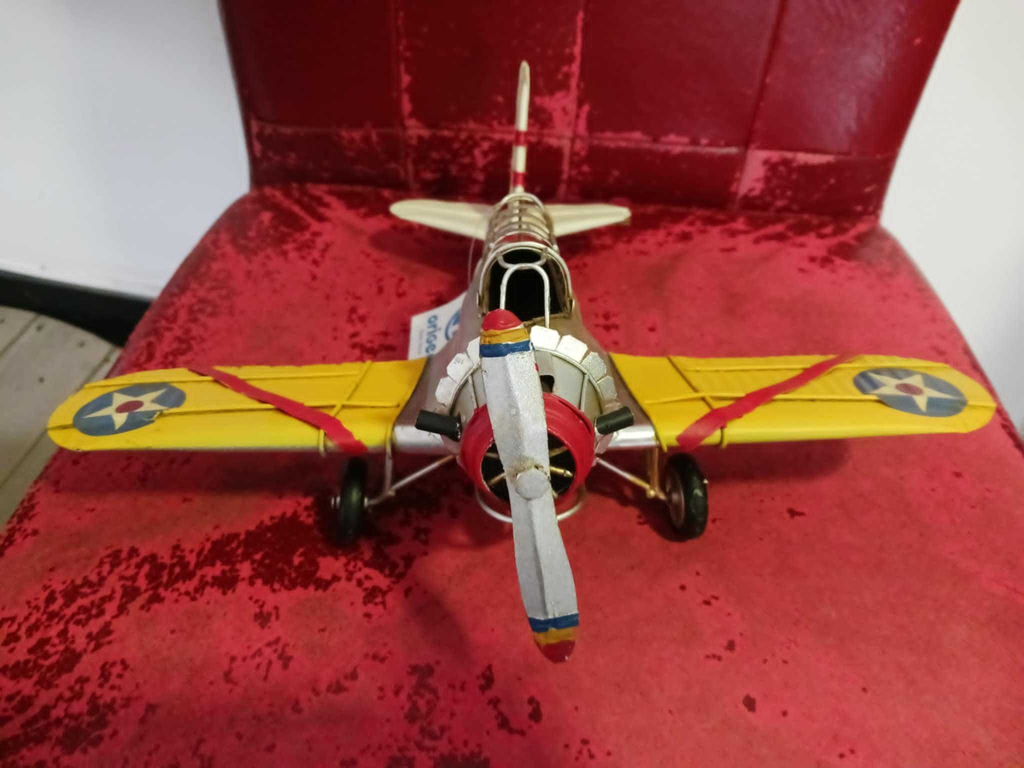 Avião decorativo