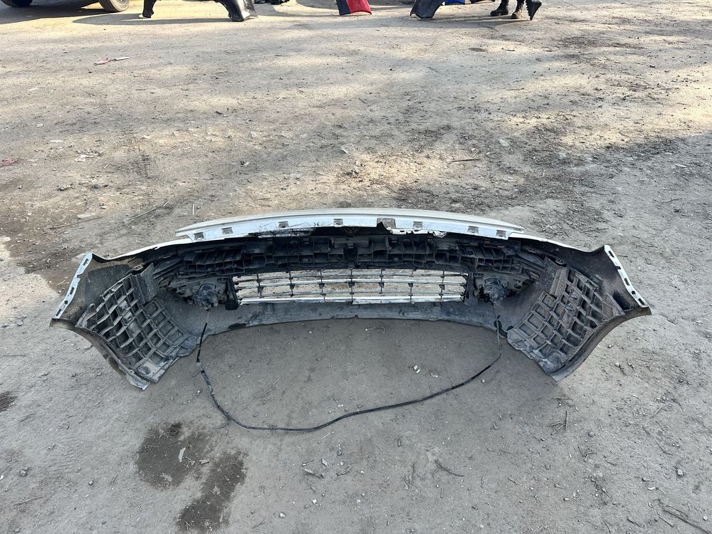 Передній бампер Renault Scenic II Рено Сценік 2 2006—2009 рестайл