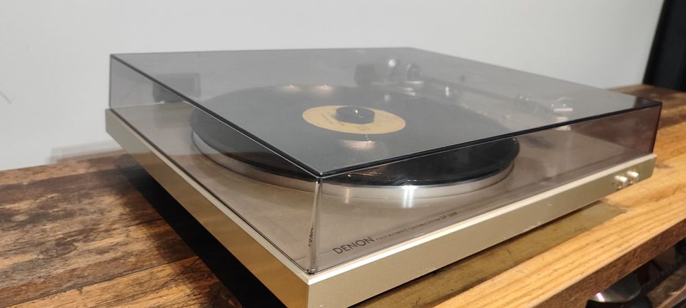 Gramofon denon DP-300F