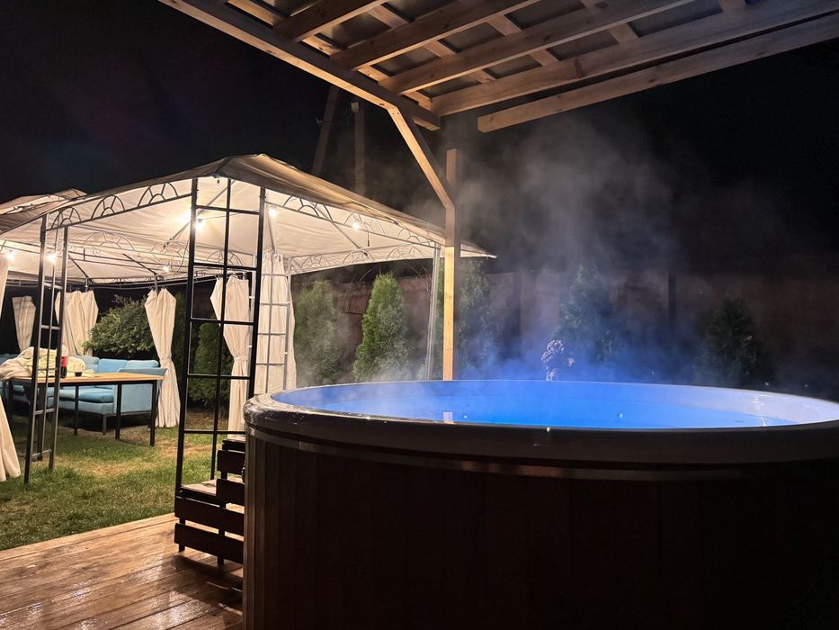 Чан с гидромасажем почасово