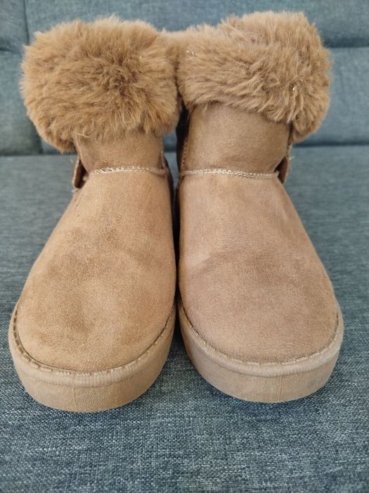 Сапожки  на дівчинку!