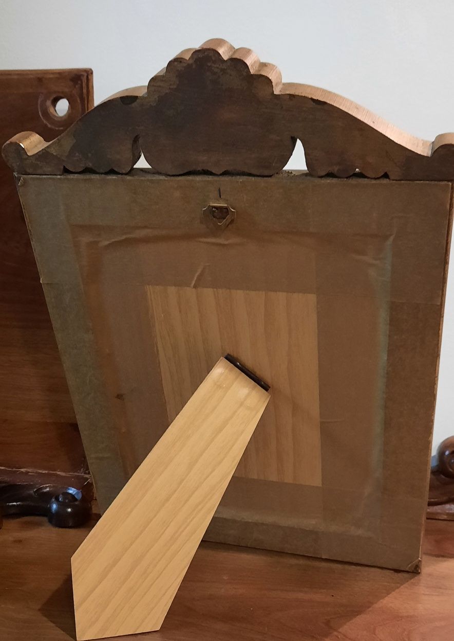 Magnífico espelho com moldura de talha de madeira