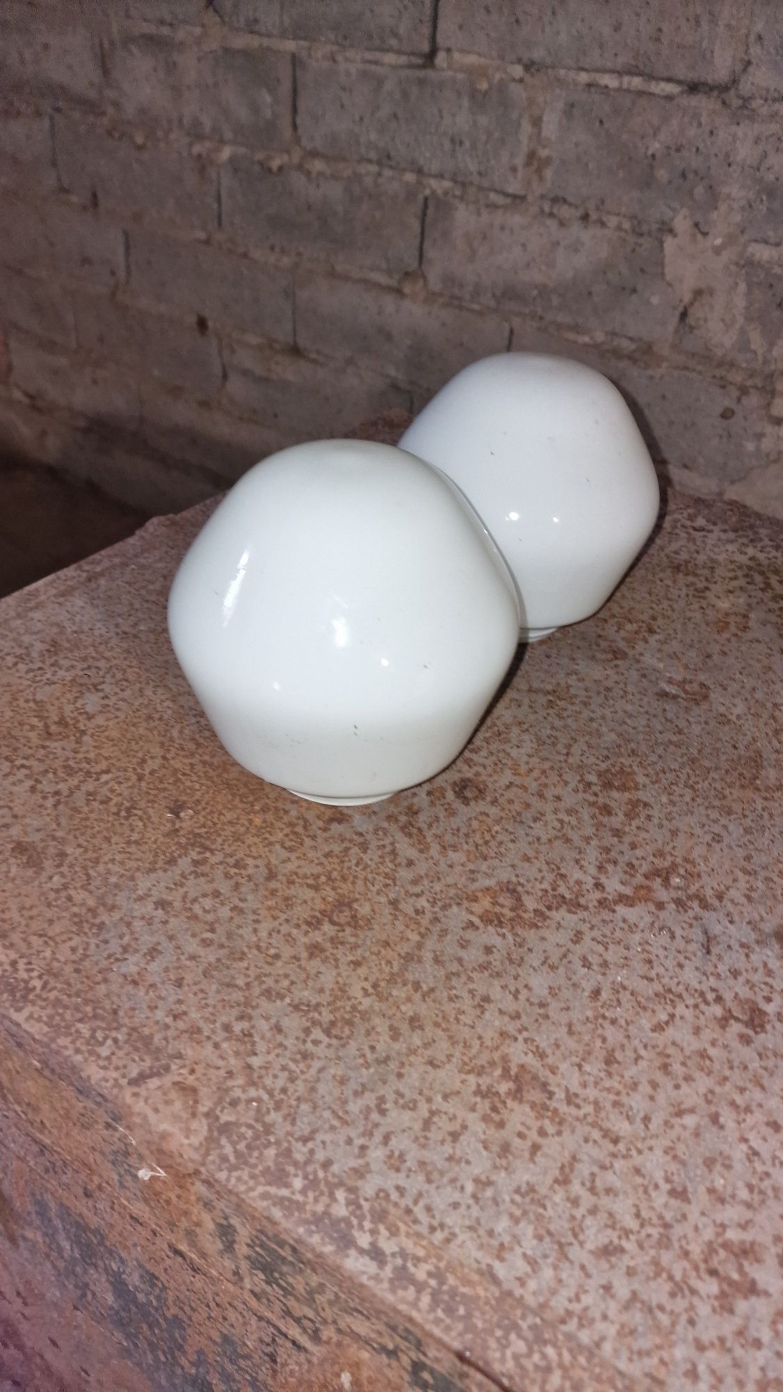 Klosze szklane do lamp z czasów prl