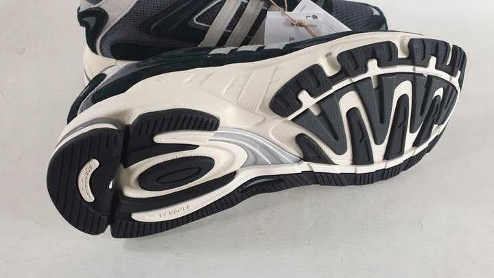 Adidas Response Cl IG3377 Black ROZMIAR 37 2/3
