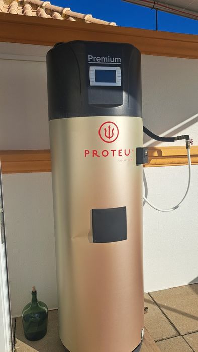 Bomba de calor 300 ltr avariada. Marca proteu
Sofreu sucção e rebentou