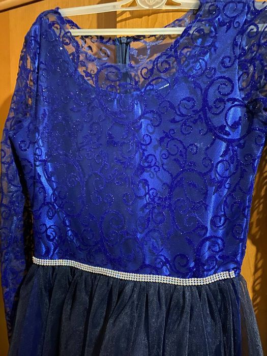 Нарядное платье на девочку (подростка)