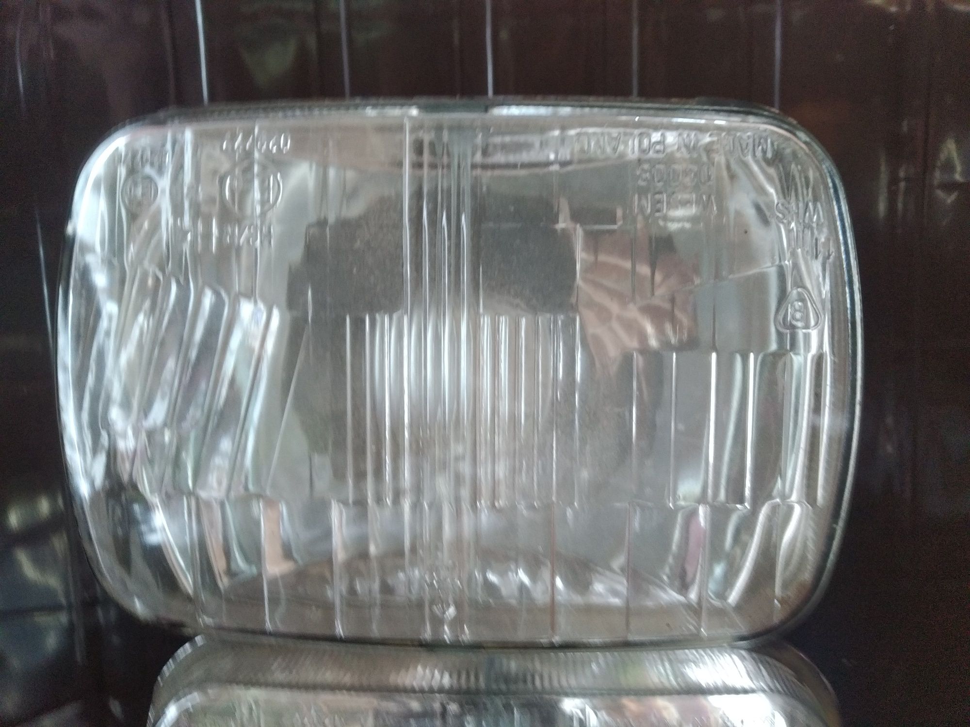 Przednie lampy 126p (maluch)