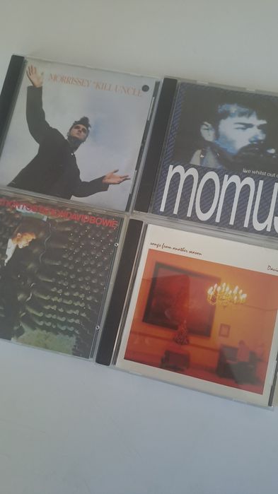 Discos vinil K7 cassetes e CD