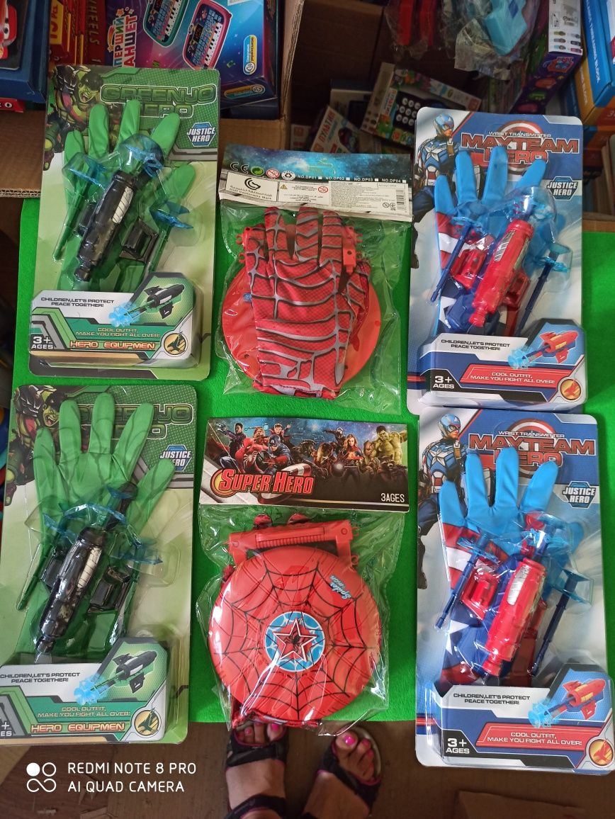 Маска людина павук світяться очі человек паук Спайдермен Spiderman