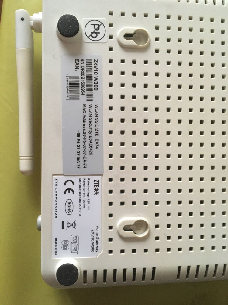 Router wifi z modemem ZTE ZXV 10 W300
