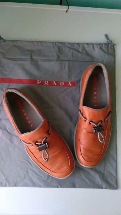 OPORTUNIDADE - Sapato Tênis Náutico Original PRADA Vitello Slip-Ons