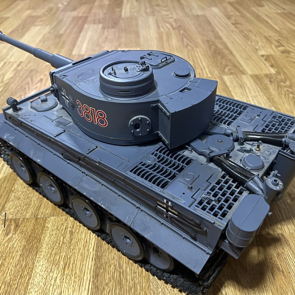 Танк на радіоуправлінні Tiger 1/16 (Heng Long)