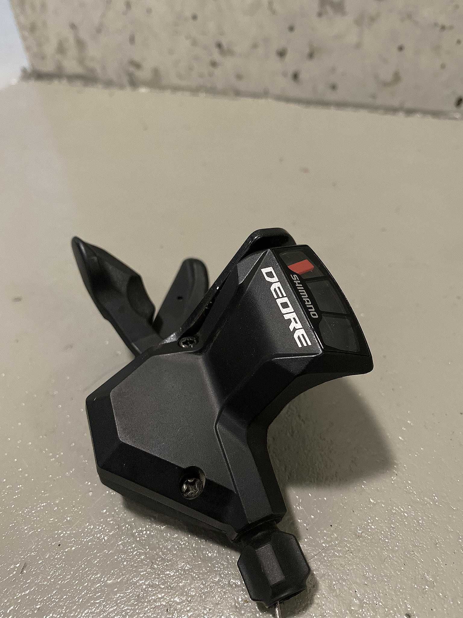 Manetki Shimano Deore SL-M590 3x9