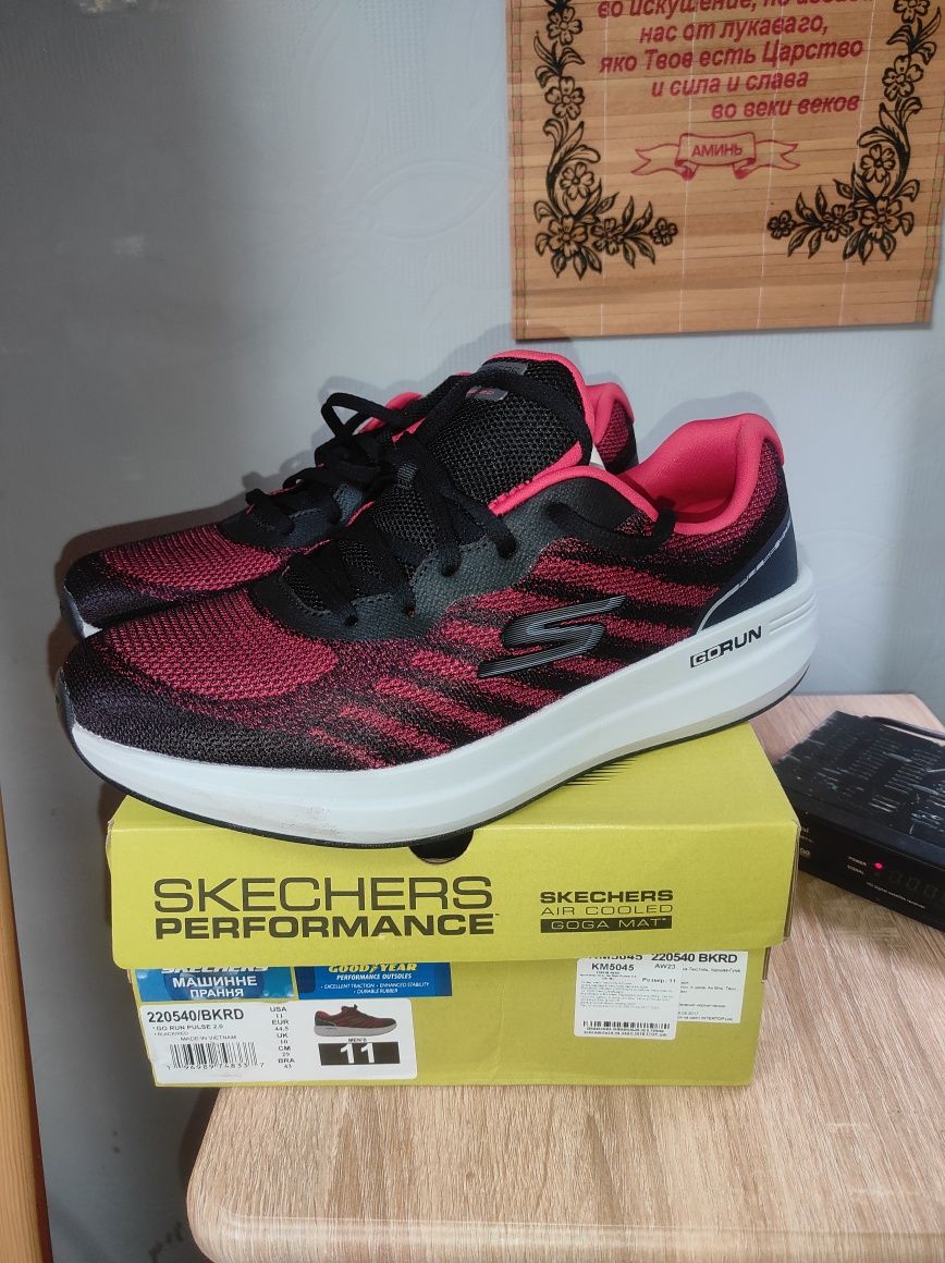 Кросівки Skeckers Go Run Pulse 2.0 220540 BKRD KM 5045 розмір 44.5-45