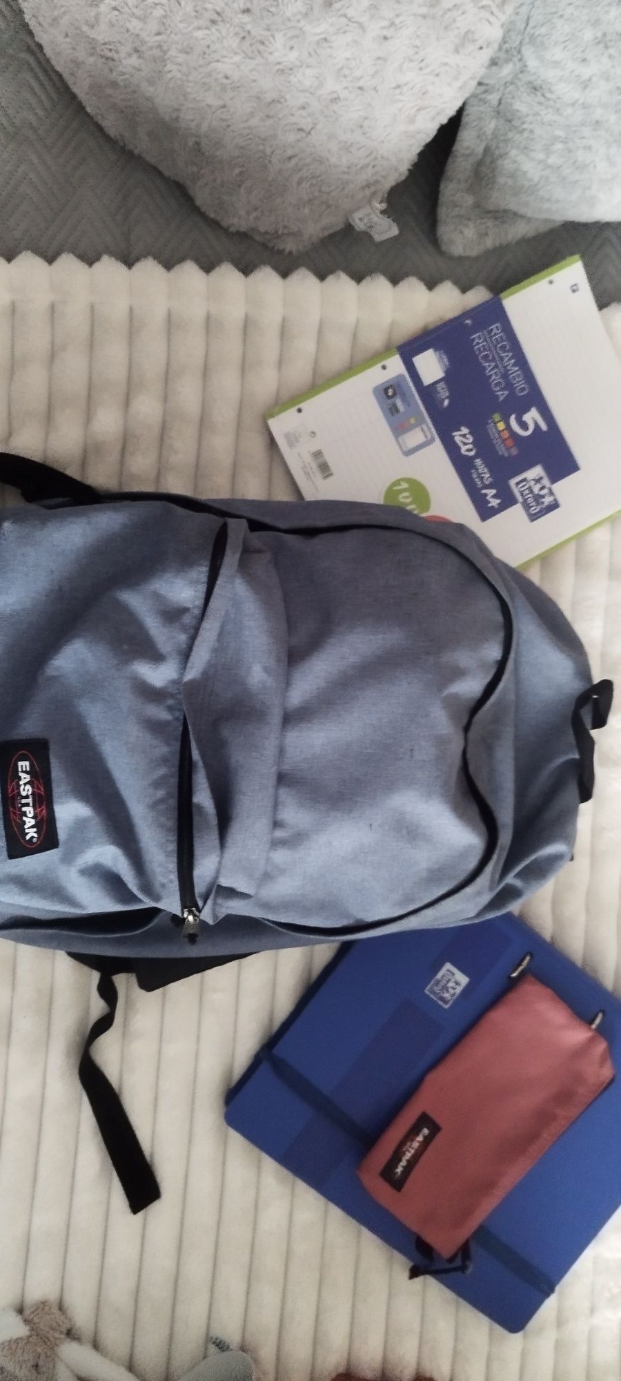 Mochila,estojo Eastpak e dossier Oxford