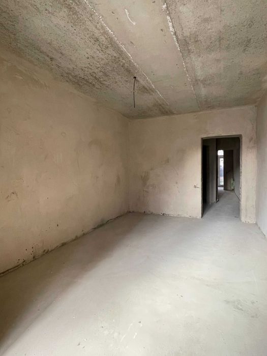 Комерція з окремим входом у новобудові!