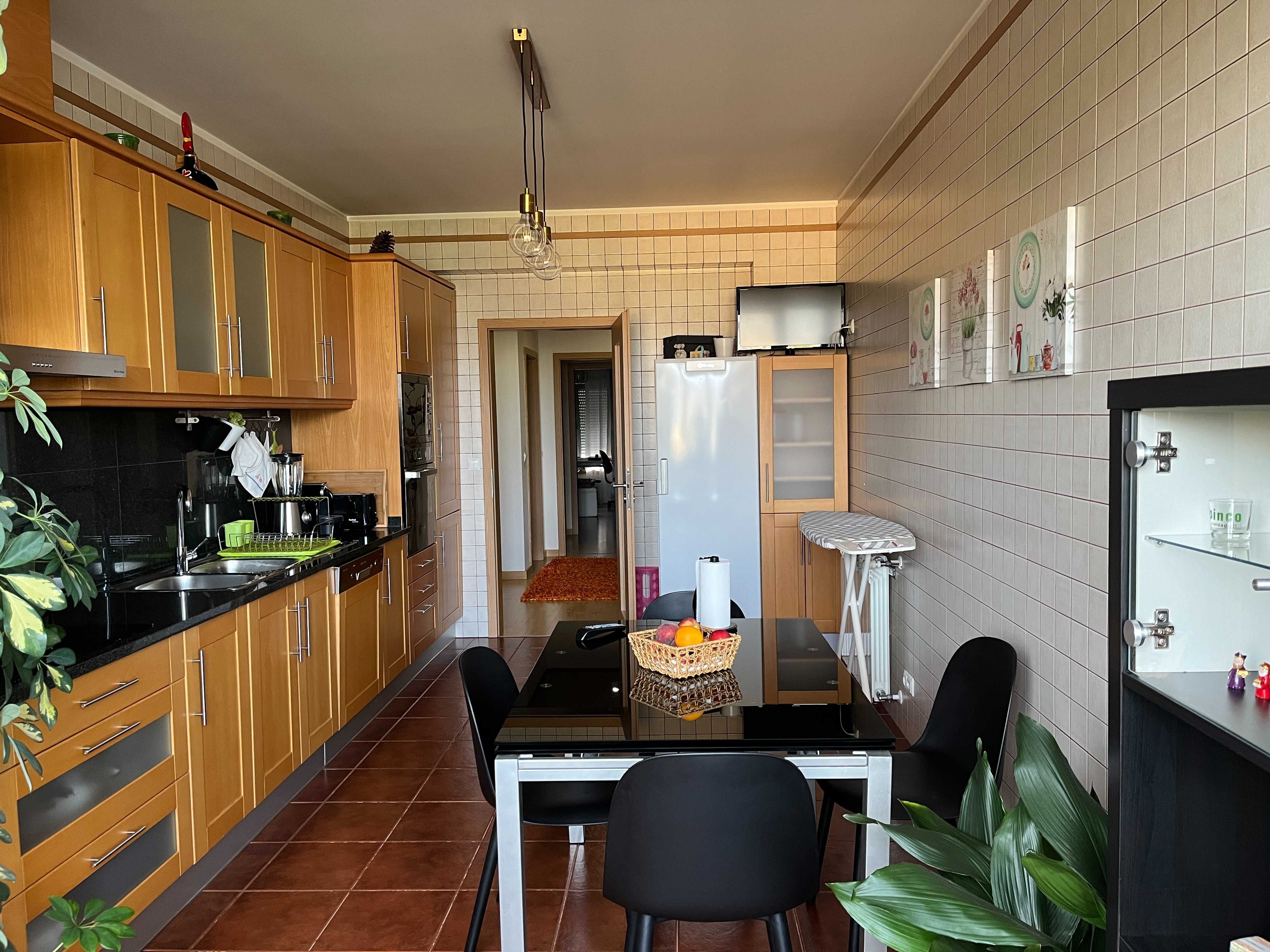 Arrenda-se apartamento T3
