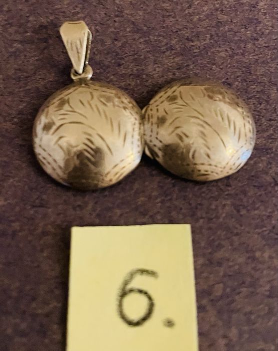 Срібні вироби вживані