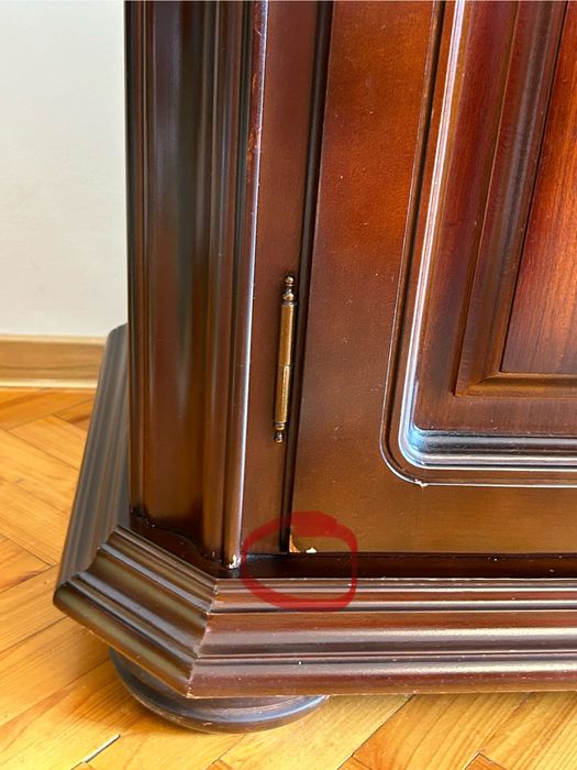 Drewniana szafka pod telewizor/kredens w kolorze orzecha