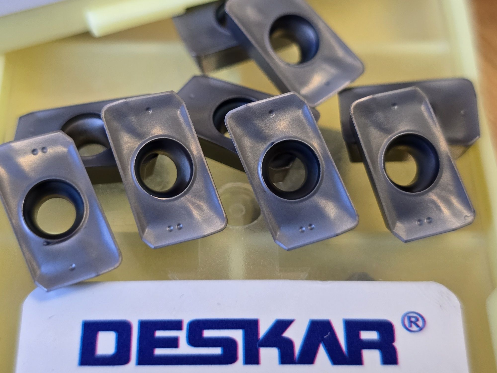 Płytki tokarskie frezerskie wieloostrzowe Deskar APMT1135 PDER-XM