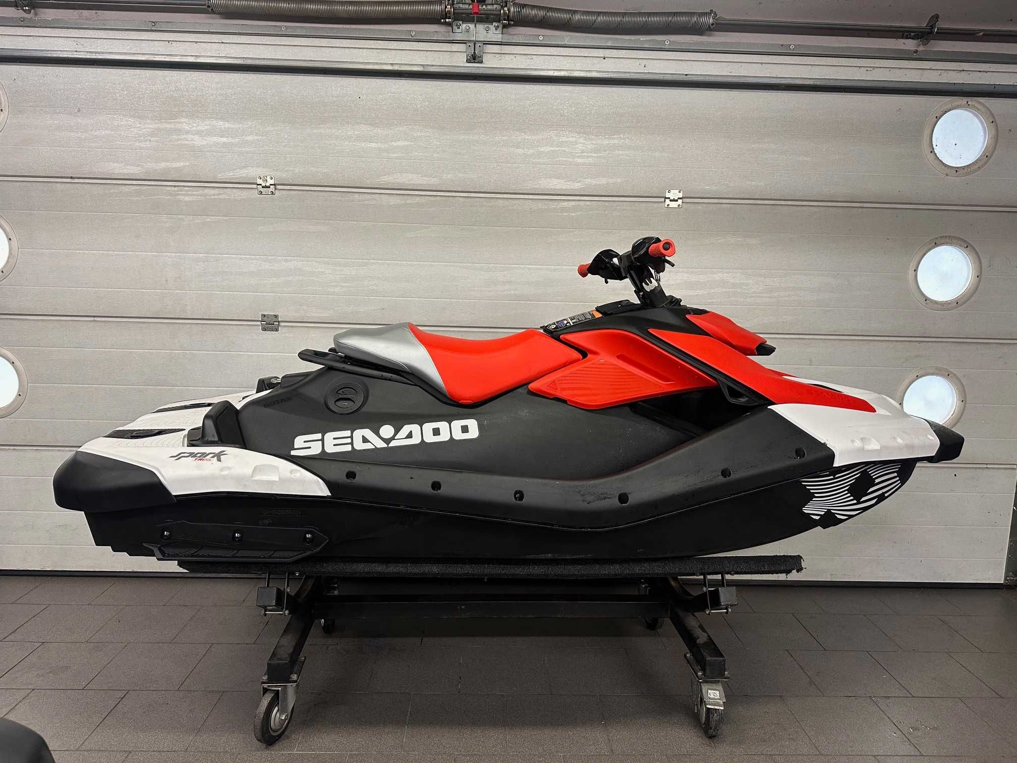 Skuter wodny SEADOO Sea doo SPARK Trixx 1UP kadłub nowy model ! 2024 !