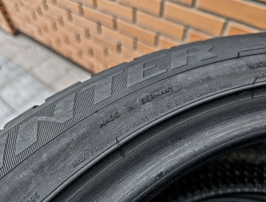 Зима Резина,шини 225/50/17 dunlop