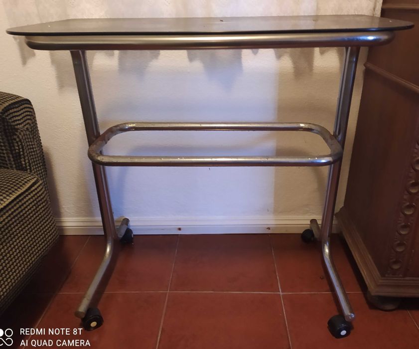 Mesa para Televisão Vintage