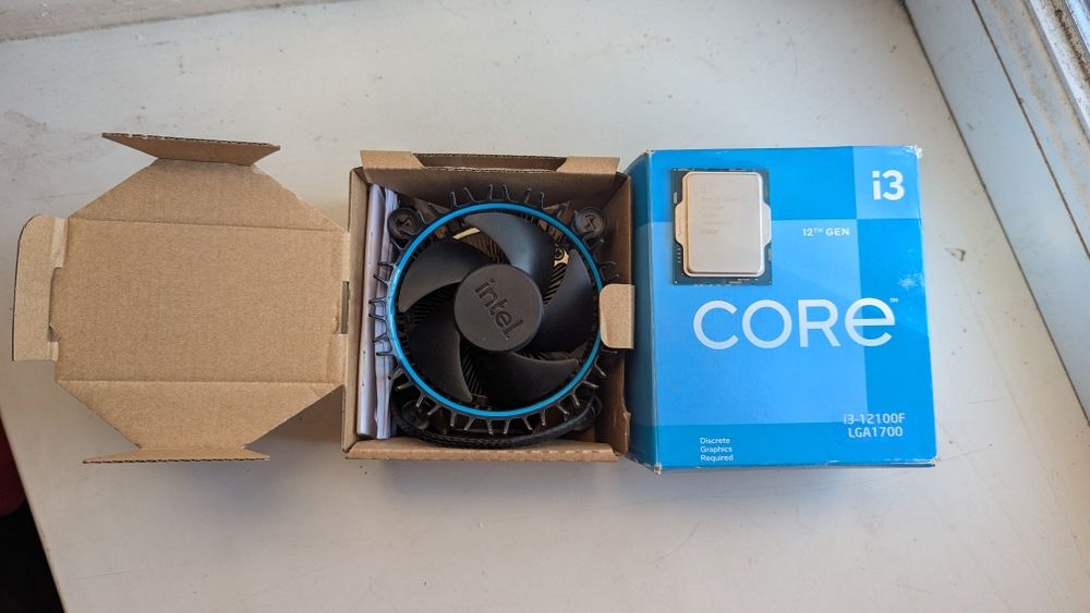 Процессор Intel i3 12100f box