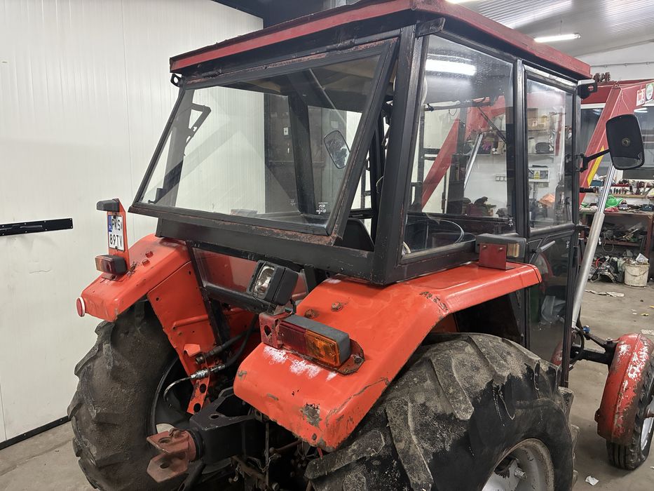 Sprzedam kabine z błotnikami lampami ursus 3512 MF255