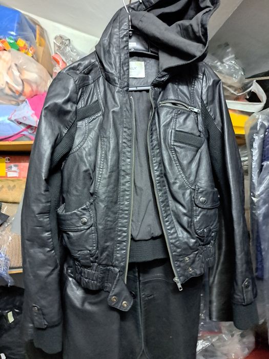 10 € casaco couro homem tamanho grande