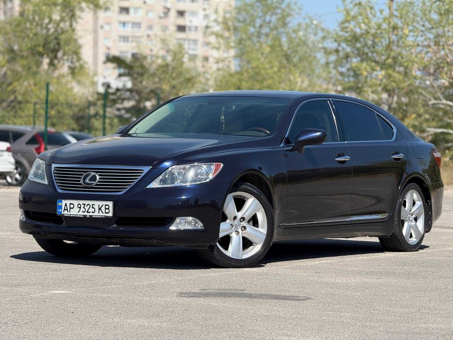 Lexus LS 460L очень комфортный
