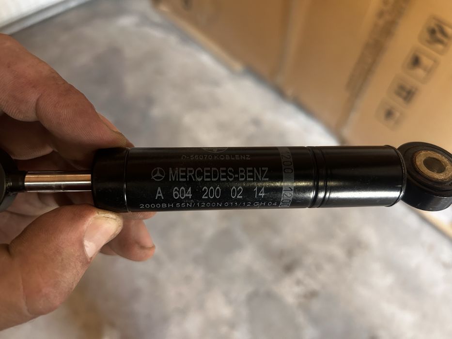 Amortyzator napinacza paska Mercedes