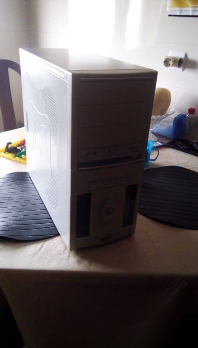 Vende-se computador PC