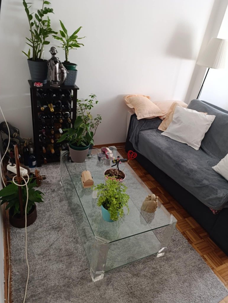 mesa de centro tampo duplo em vidro cristal com 1,10 kargurax,0,40 alt